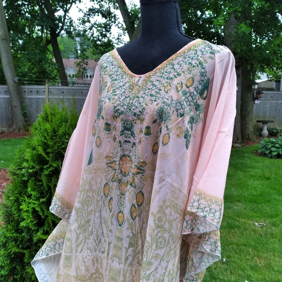 💥 BACK IN STOCK💥 Beach coverup light pink & green - Picture 3 of 8